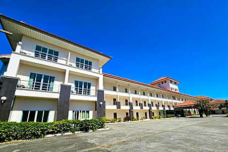 Grand Place Resort