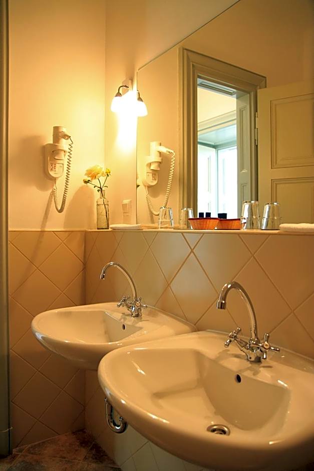 Károlyi Kastély Hotel & Restaurant