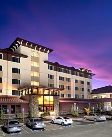 Seven Feathers Casino Resort