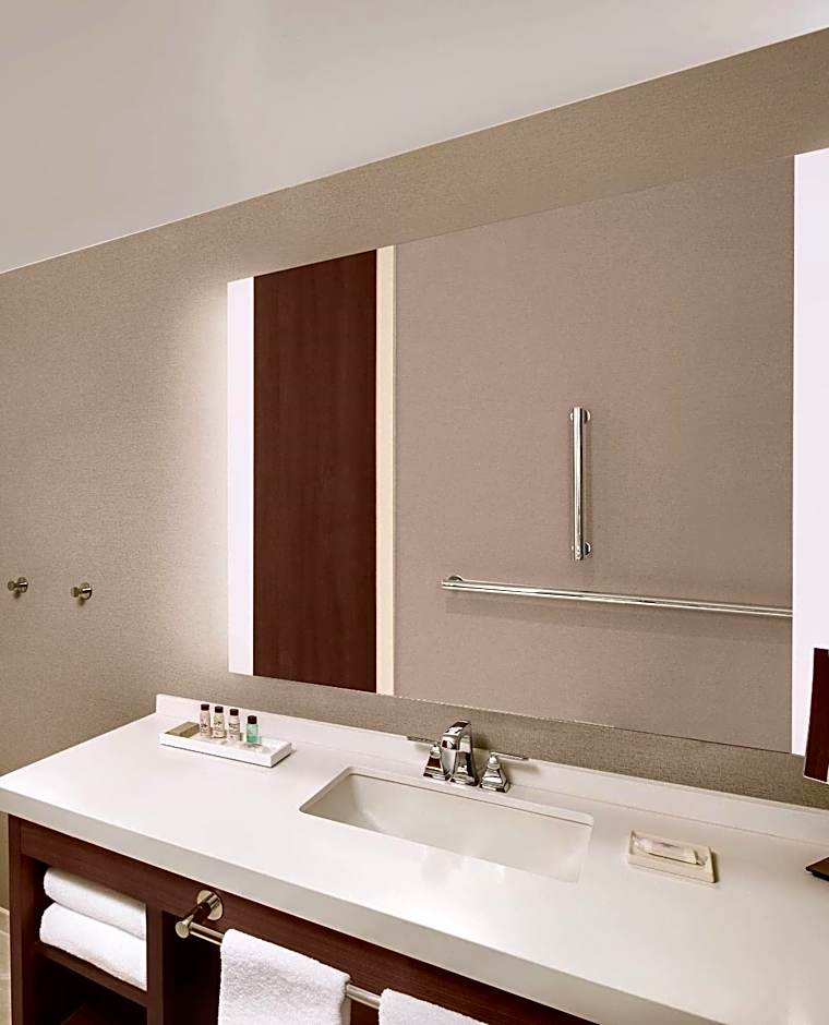 Marriott Dallas Allen Hotel & Convention Center