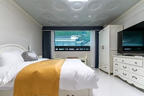Taebaek Hotel