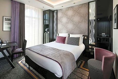 1 Queen Bed, Non-Smoking, Superior Room, City View, Espresso Machine, Coffee And Tea Maker