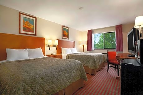 Queen Room with Two Queen Beds - Non-Smoking