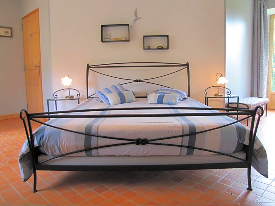 Ludothèque chambres et table d'hôtes de La Becterie