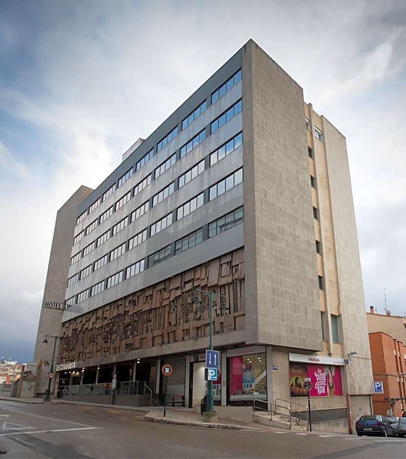 Hotel Reconquista