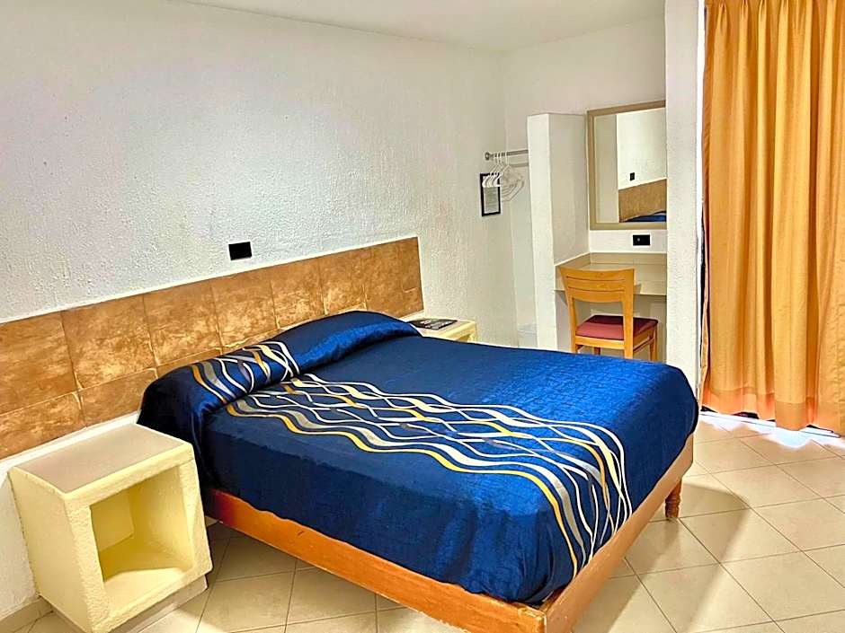 HOTEL SALVADOR