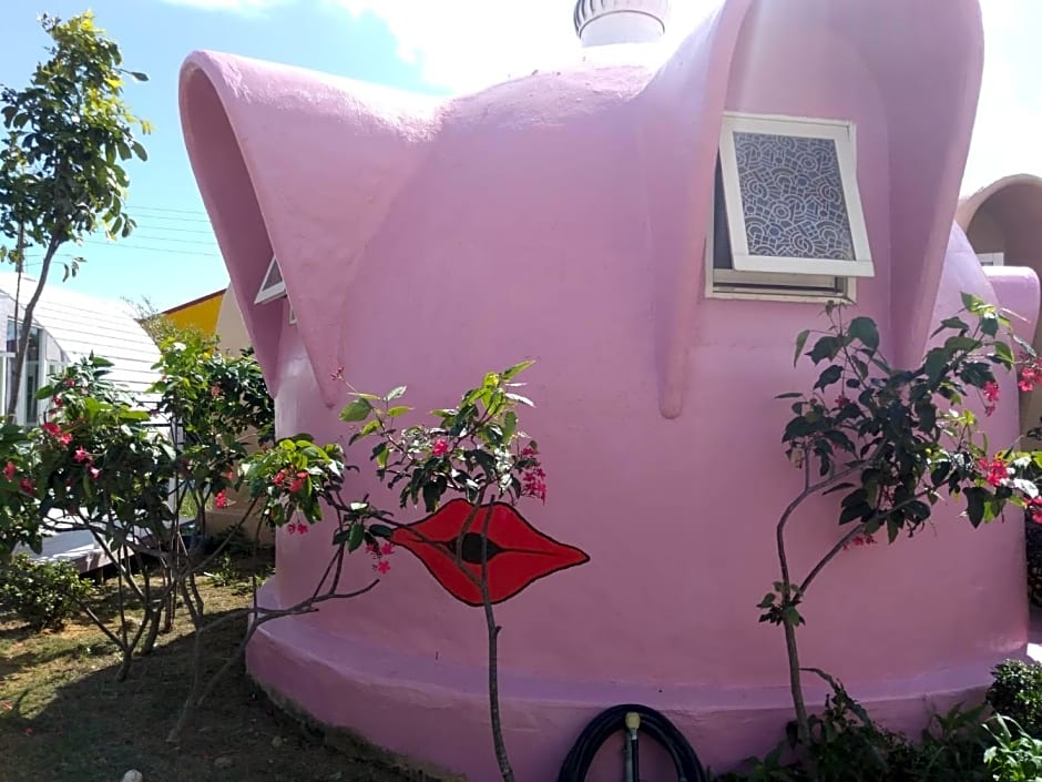 HI-BI Outer Space House BnB