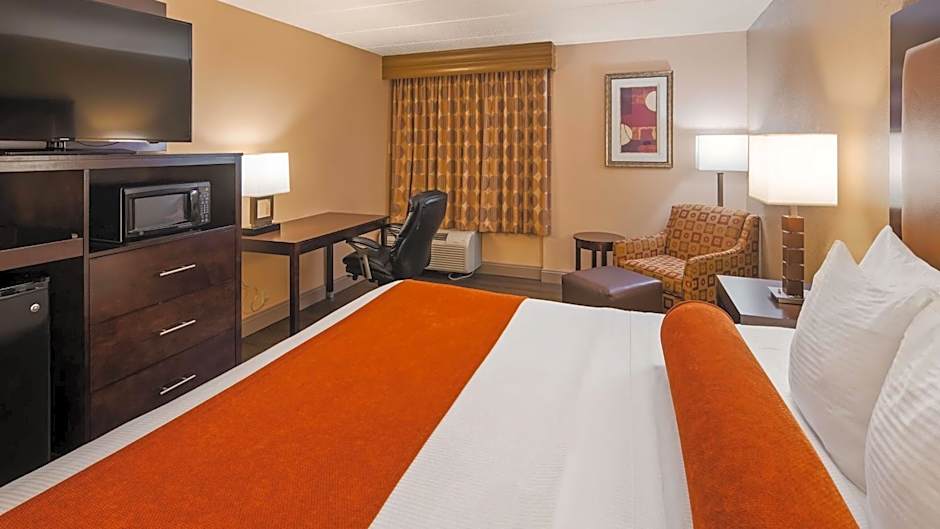 Best Western Crossroads Of The Bluffs