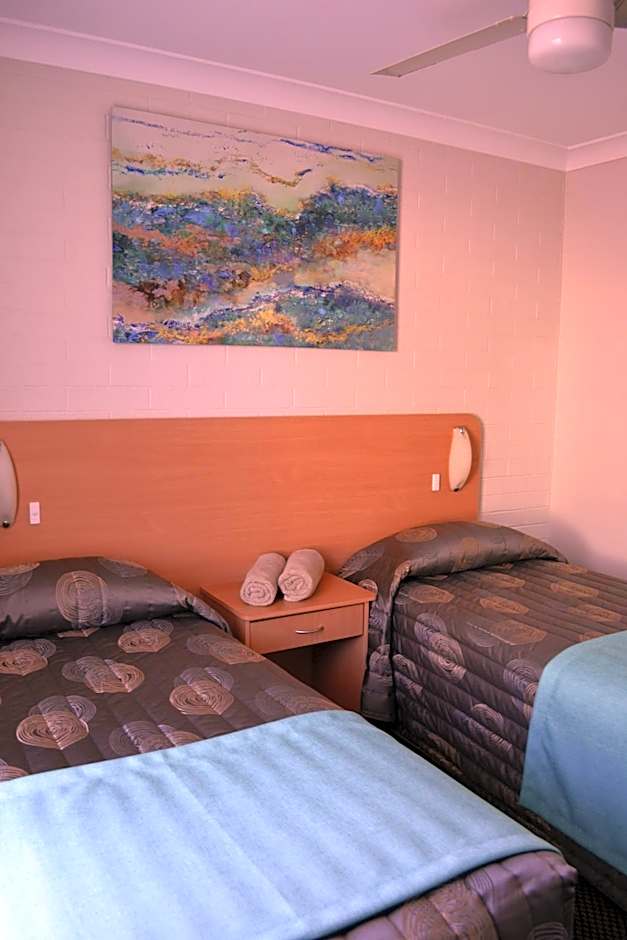 Cattlemans Country Motor Inn & Serviced Apartments