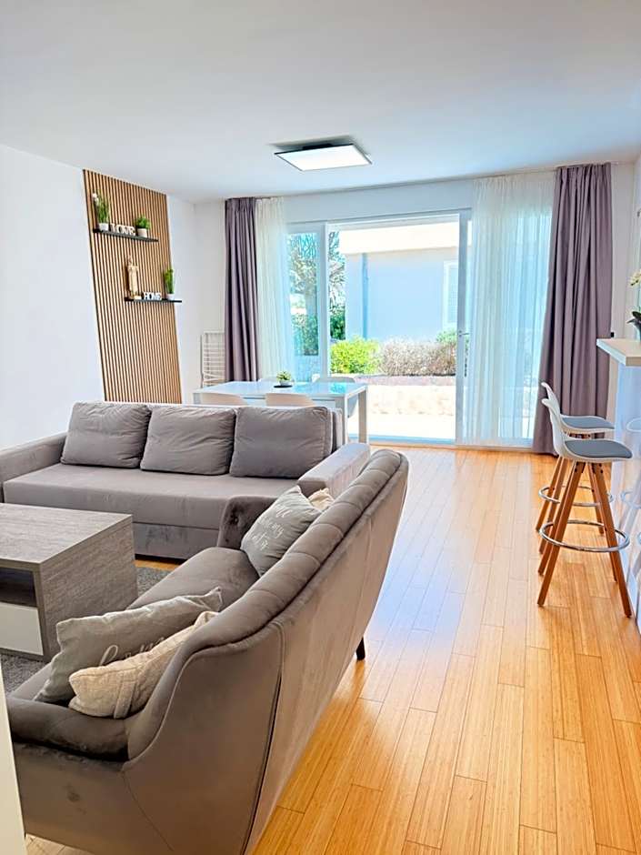 Residence-Apartment-Giuliano-Punta Skala,