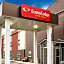 Econo Lodge Inn & Suites Walnut