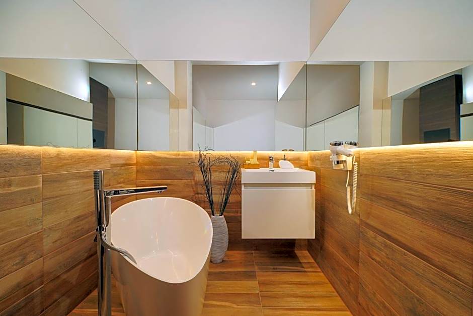 HOTEL CENTRUM with free parking