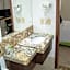 Quality Suites Natal
