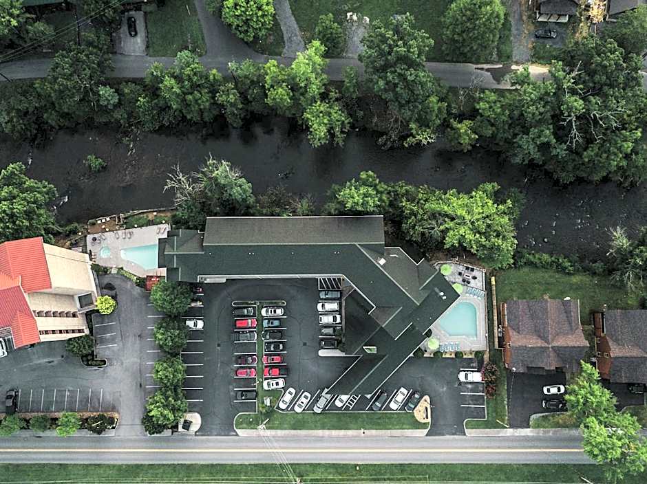 Twin Mountain Inn & Suites