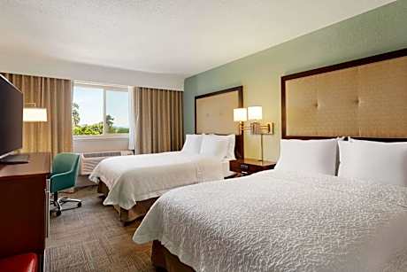Room with Two Queen Beds - Non-Smoking