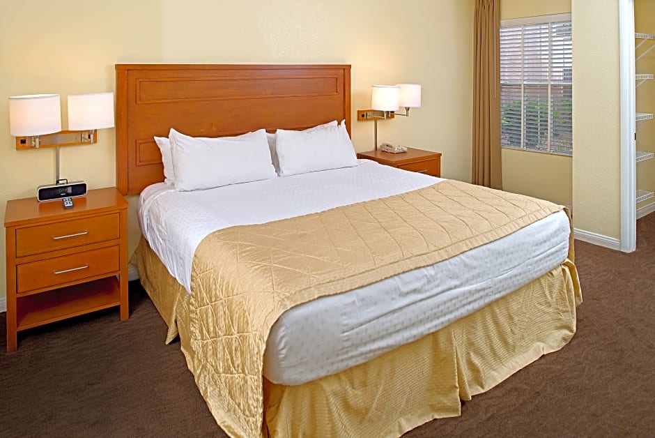 Desert Paradise Resort