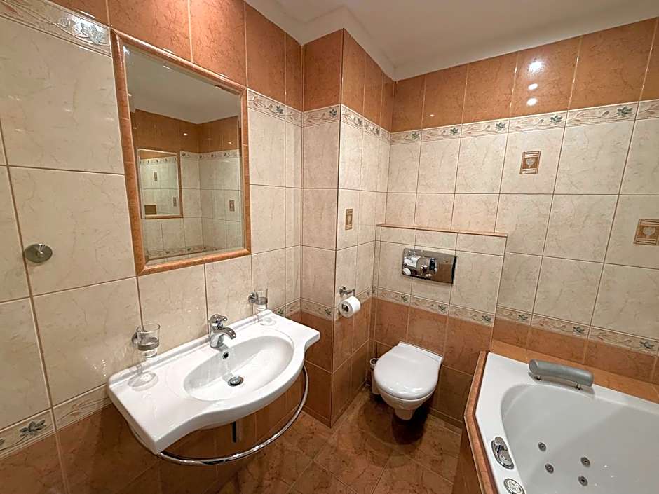 Hotel Zlatý Kříž