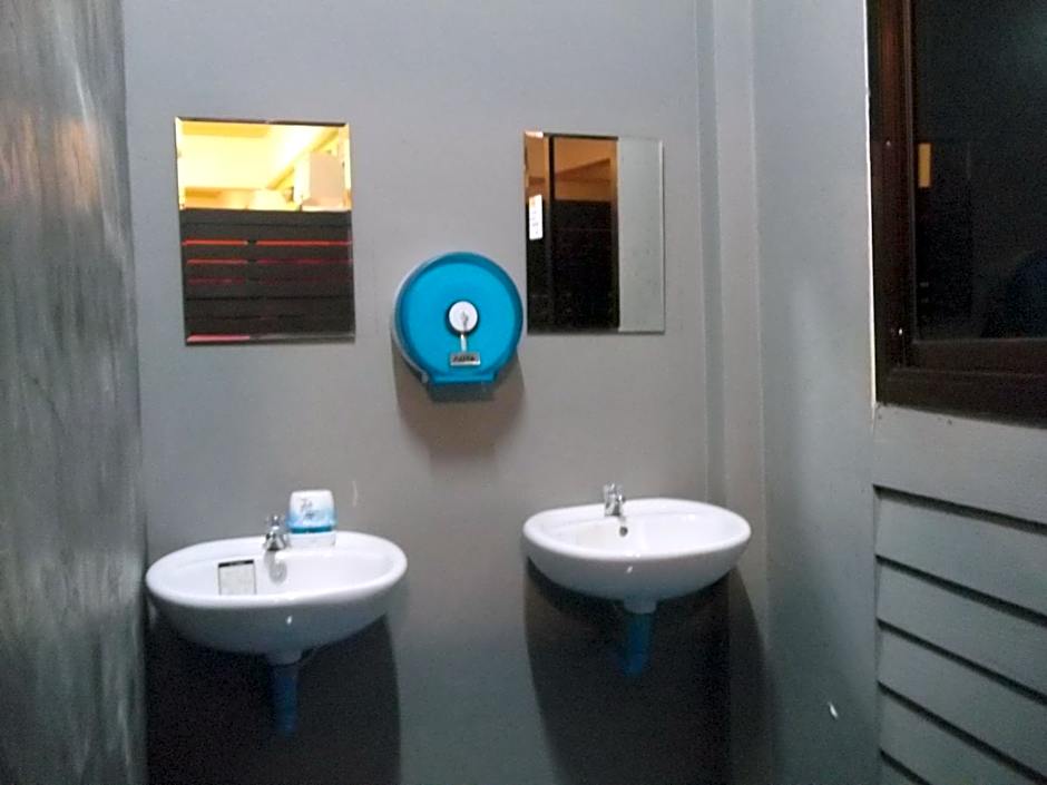 Sleep Tight Hostel at Koh Phangan