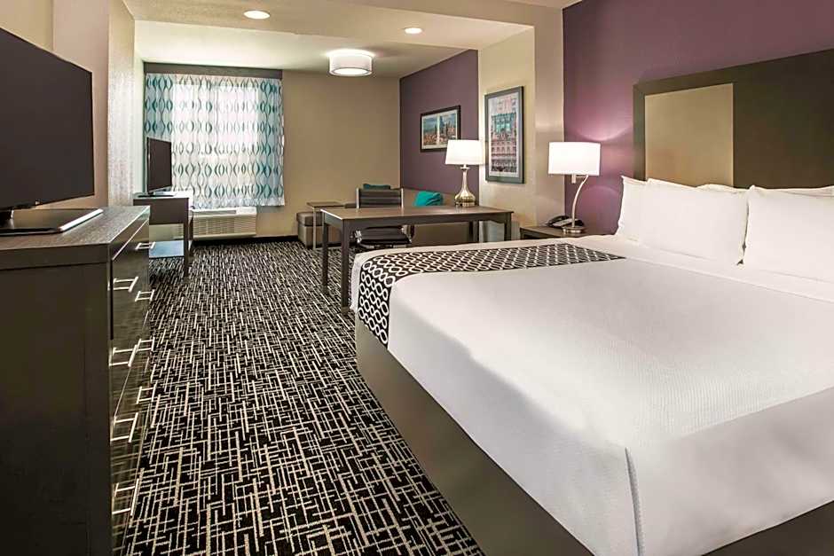 La Quinta Inn & Suites by Wyndham Dallas - Richardson