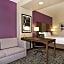 La Quinta Inn & Suites by Wyndham Chattanooga - Lookout Mtn