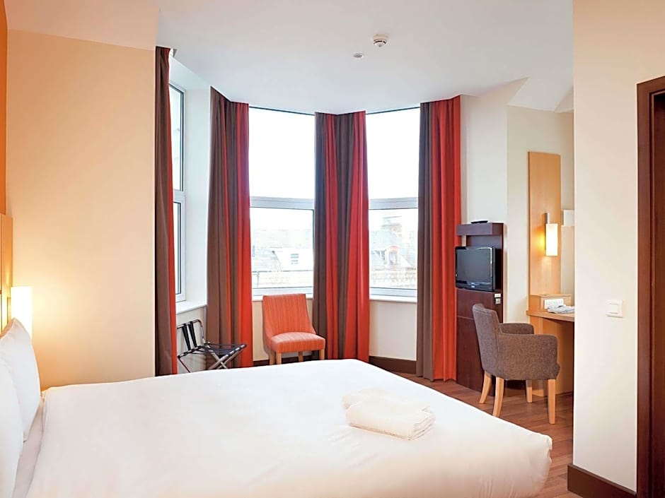 ibis Belfast Queens Quarter