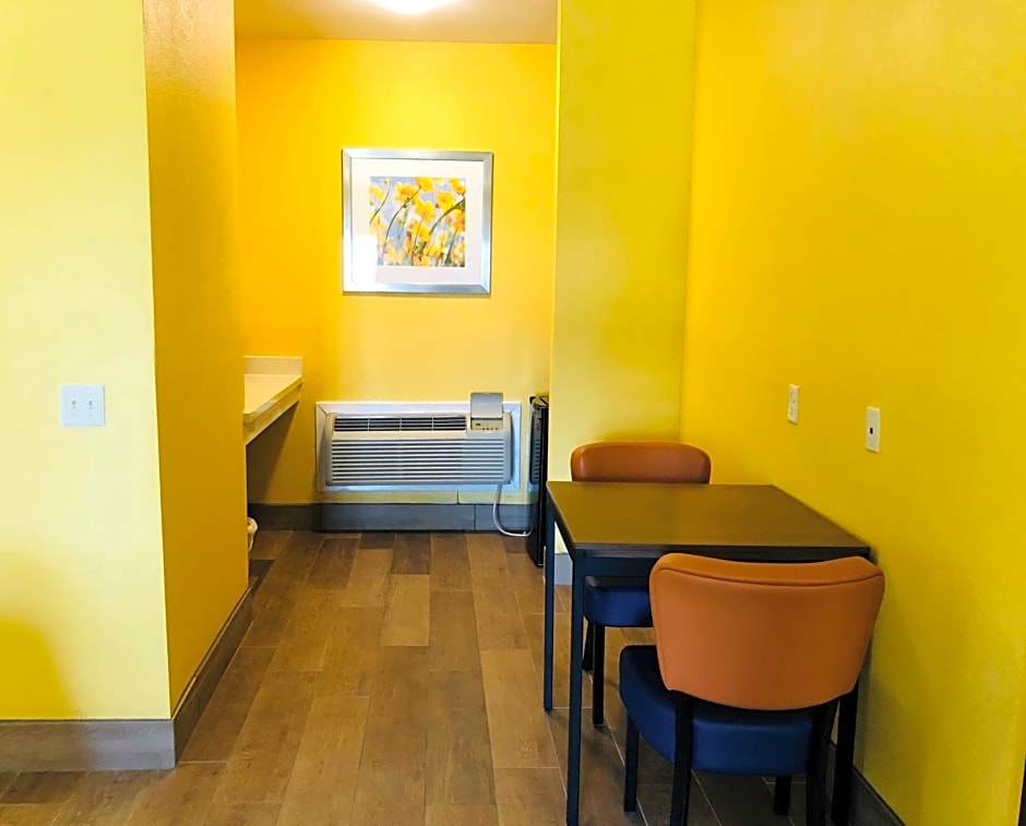 Days Inn by Wyndham Port Aransas TX