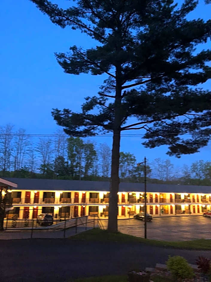 Amber's Inn and Suites