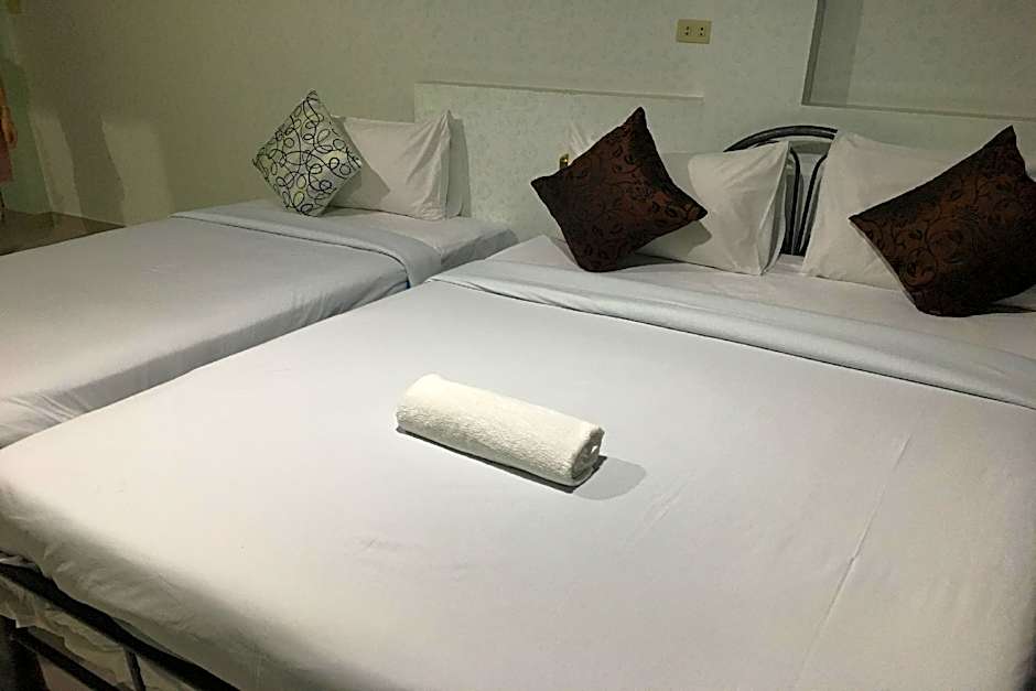 OYO 75377 Check In House