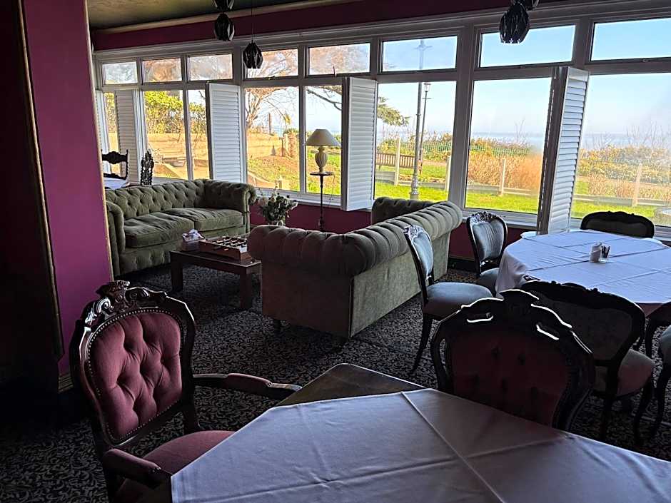 Keats Green Hotel