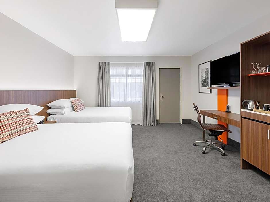 Jet Park Hotel Hamilton Airport