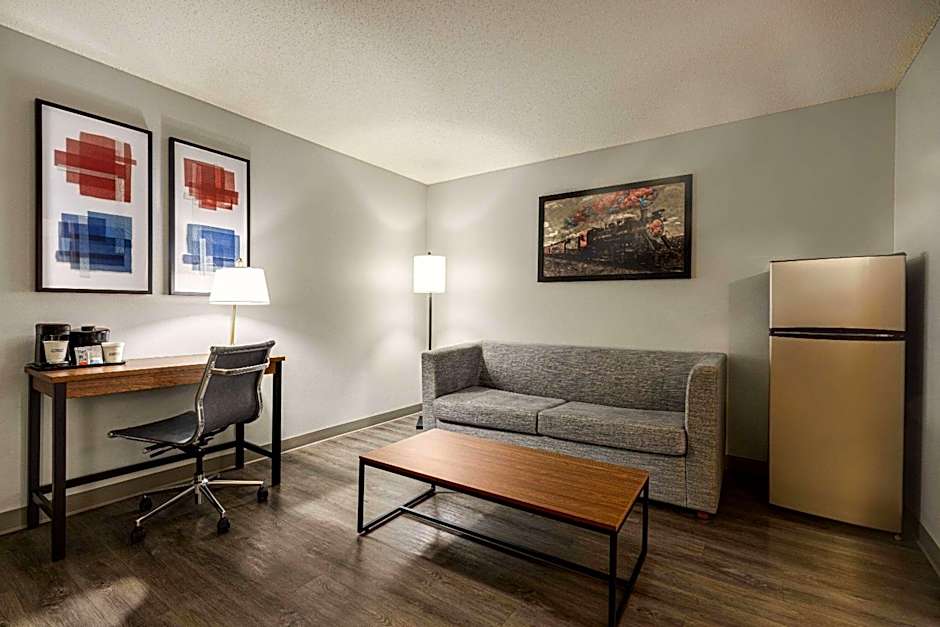 AmericInn by Wyndham Lincoln South