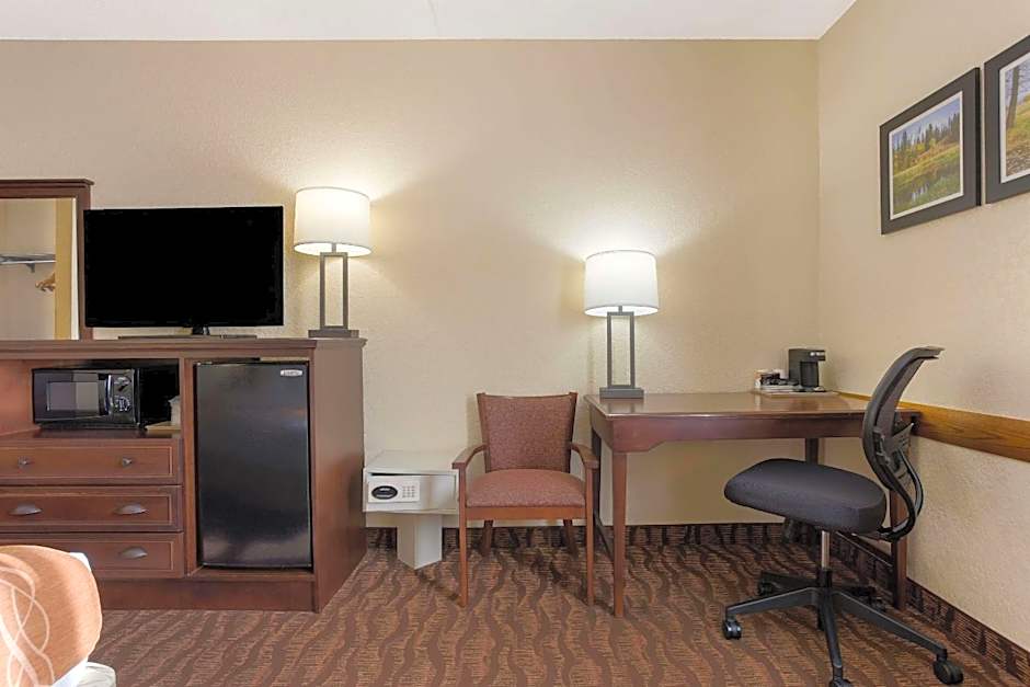 Comfort Inn & Suites Branson Meadows