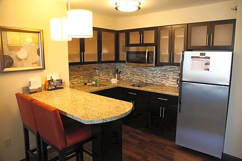 Staybridge Suites Grand Forks By IHG