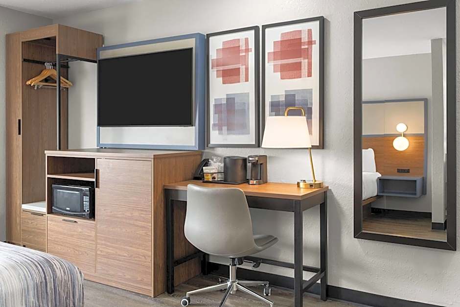 AmericInn by Wyndham Urbana/Champaign University Area