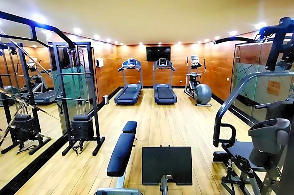 TRYP by Wyndham Santa Cruz