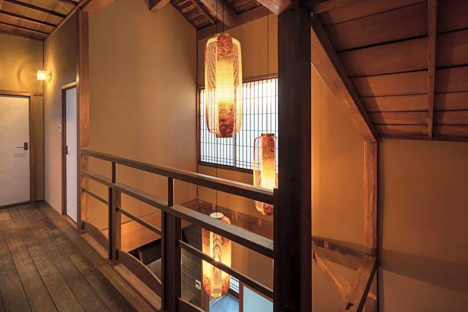 Hikoso-machi Kin no Ma