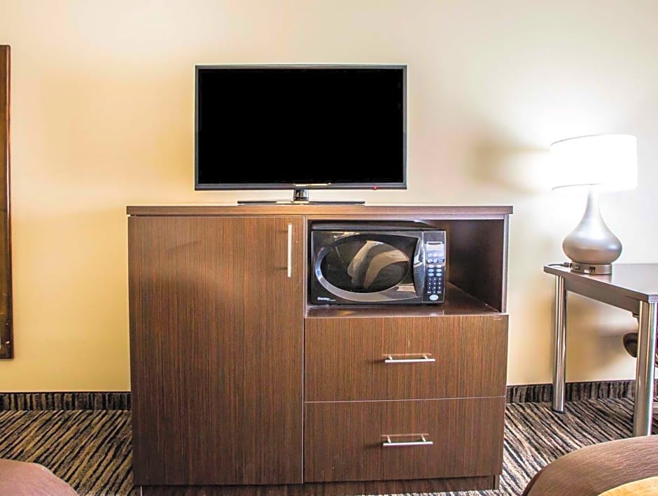 Quality Inn Dayton North - Vandalia