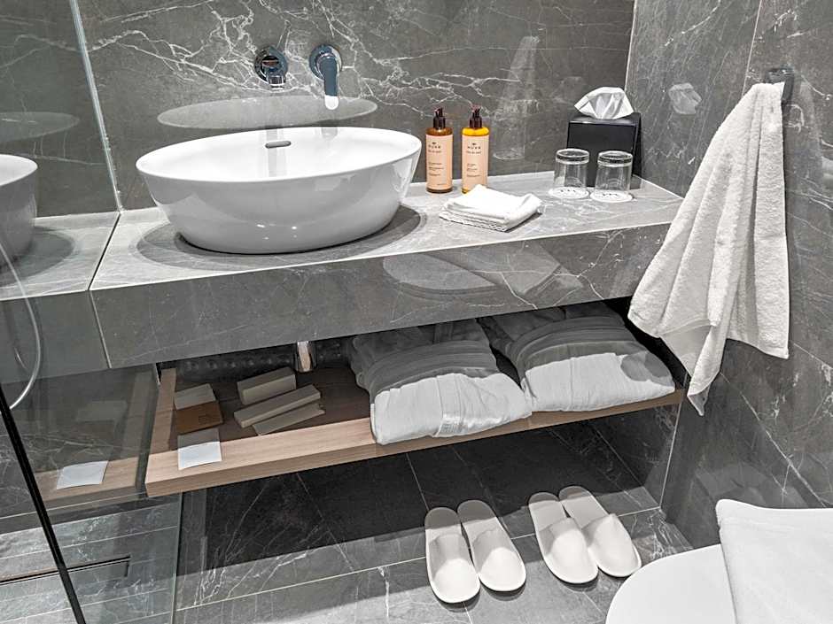 Mercure Larnaca City