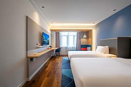 Standard Twin Room with Extra Floor Space