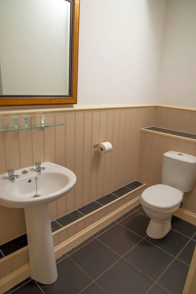 Royal Hotel, Bar & Grill