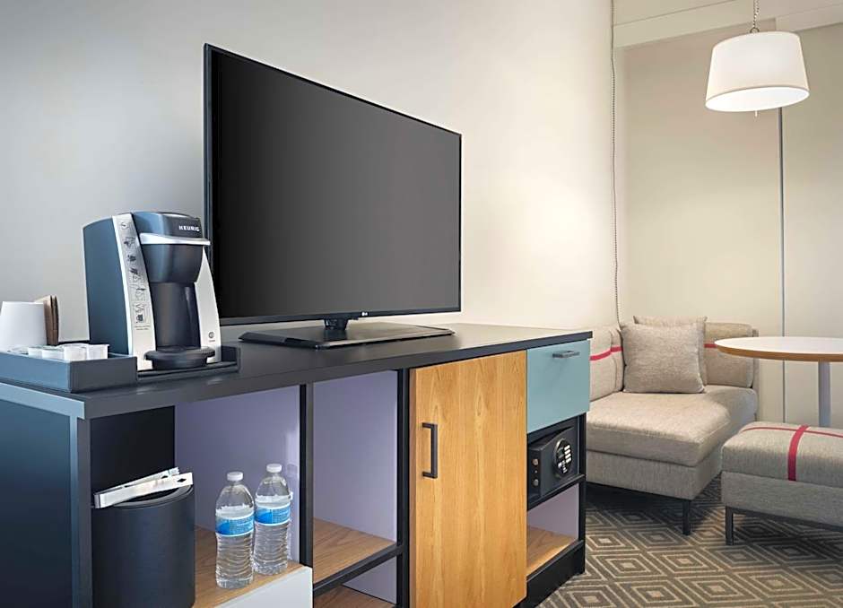 Freepoint Hotel Cambridge, Tapestry Collection by Hilton