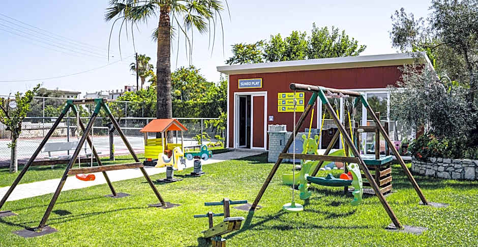 Althea Village - Family Hotel