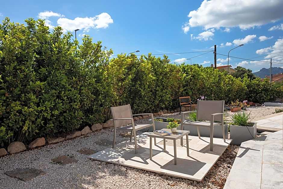 The Square Depandance