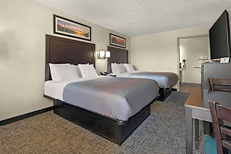 Queen Room with Two Queen Beds - Accessible/Non-Smoking