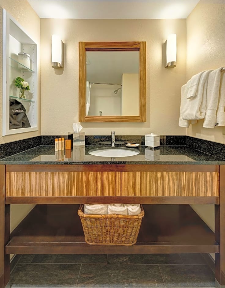 The Garrison Hotel & Suites Dover-Durham, Ascend Hotel Collection