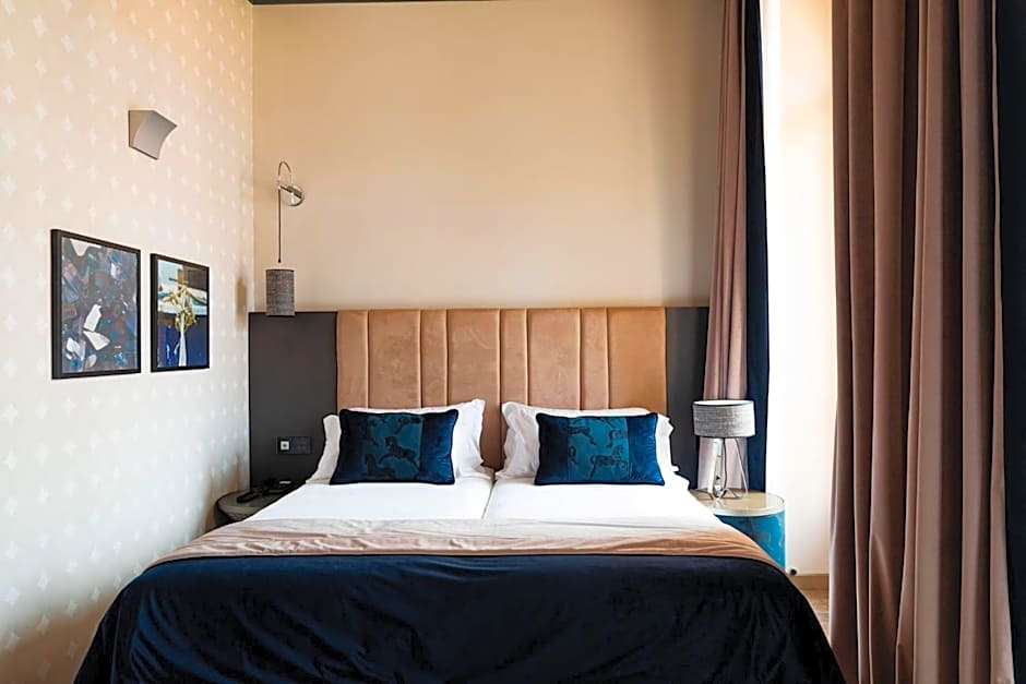 Amadomus Luxury Suites