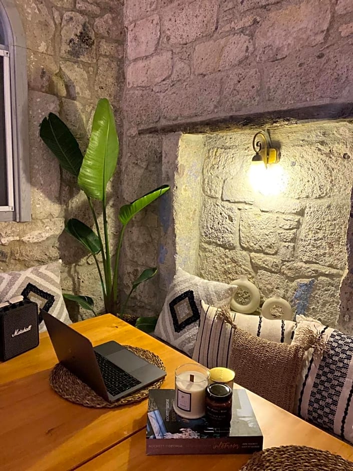Aliko Hotel