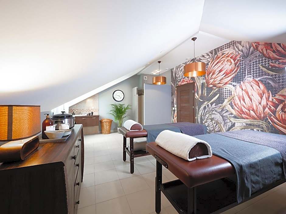 Hotel Sobienie Królewskie