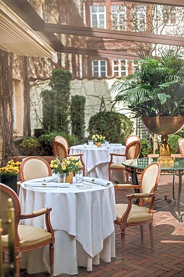 Relais & Châteaux Stikliai Hotel