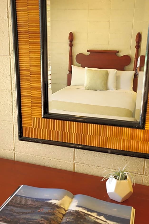 Waikiki Heritage Hotel